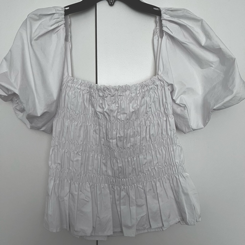 ASTR the Label Puff Sleeve Smocked Top